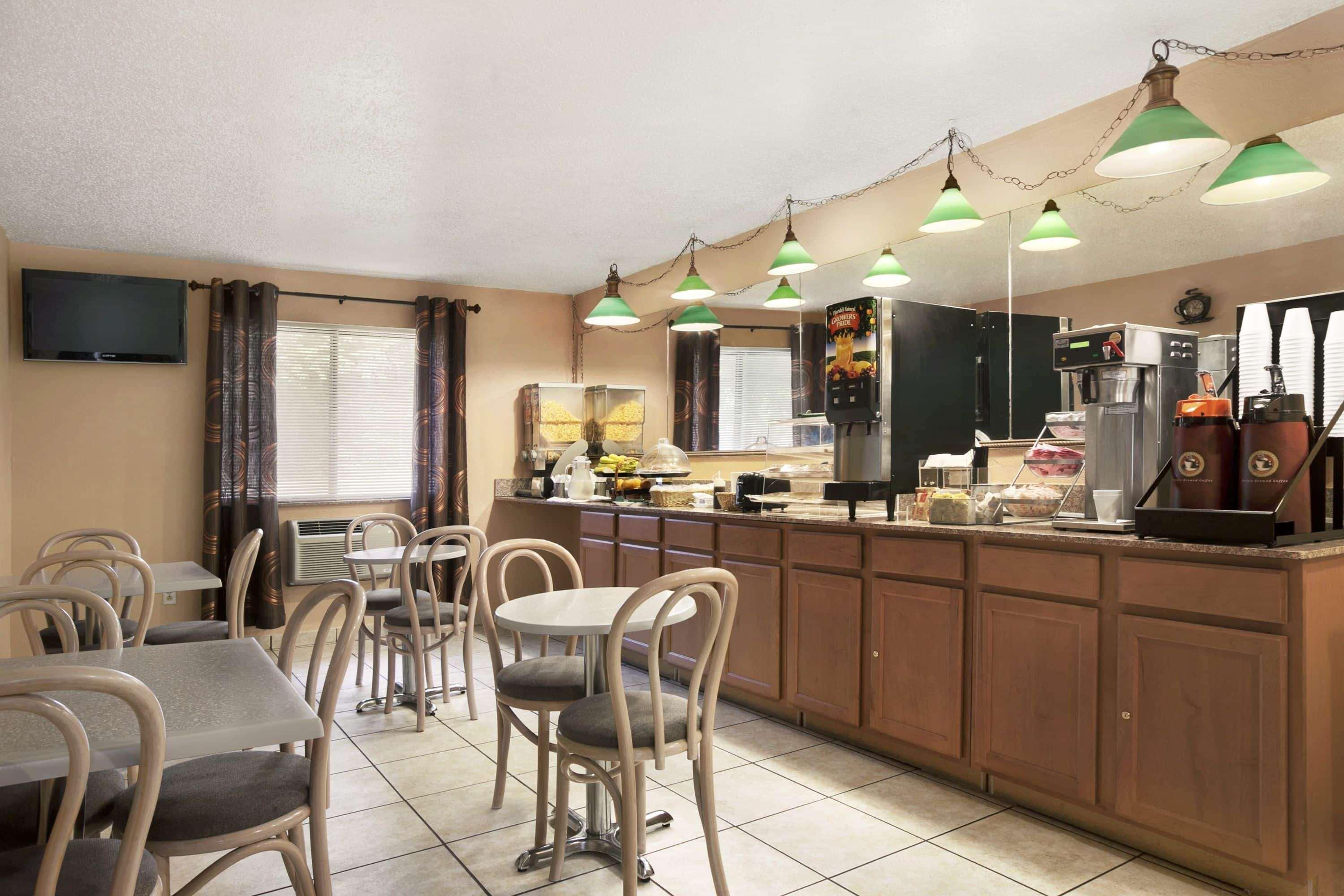Travelodge By Wyndham Muskegon Zewnętrze zdjęcie