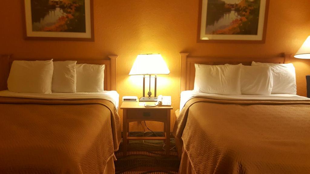 Travelodge By Wyndham Muskegon Zewnętrze zdjęcie