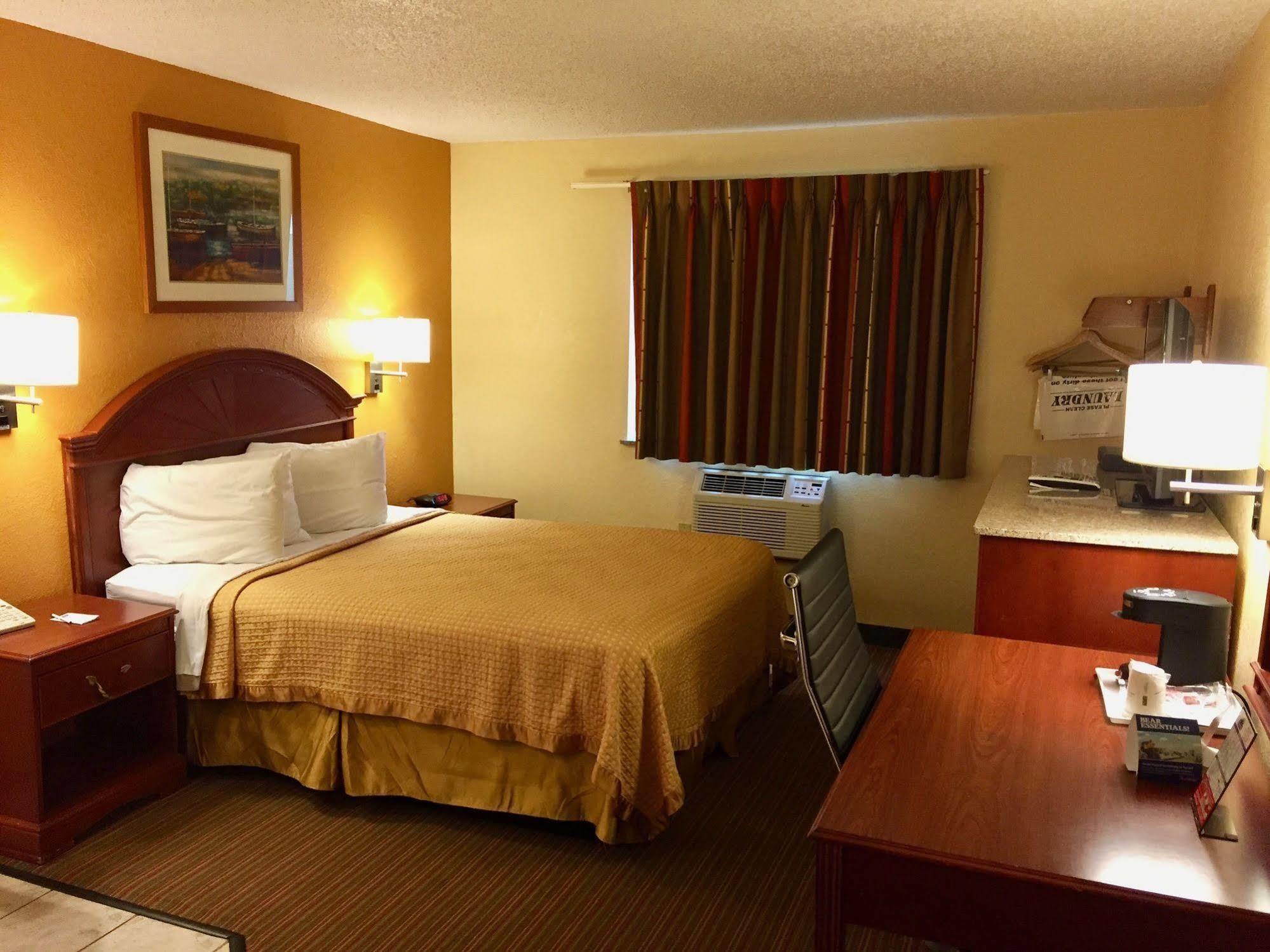 Travelodge By Wyndham Muskegon Zewnętrze zdjęcie