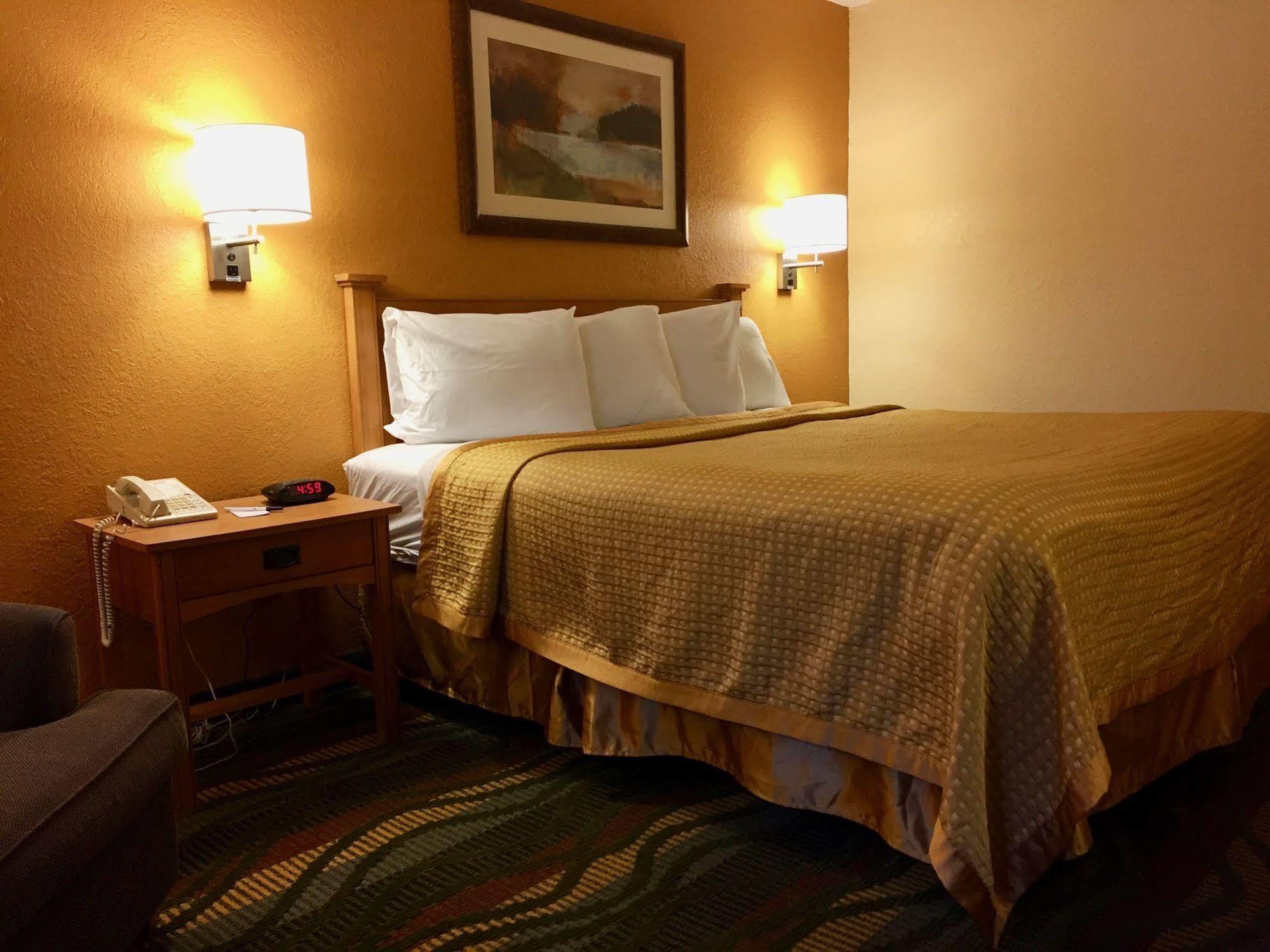 Travelodge By Wyndham Muskegon Zewnętrze zdjęcie